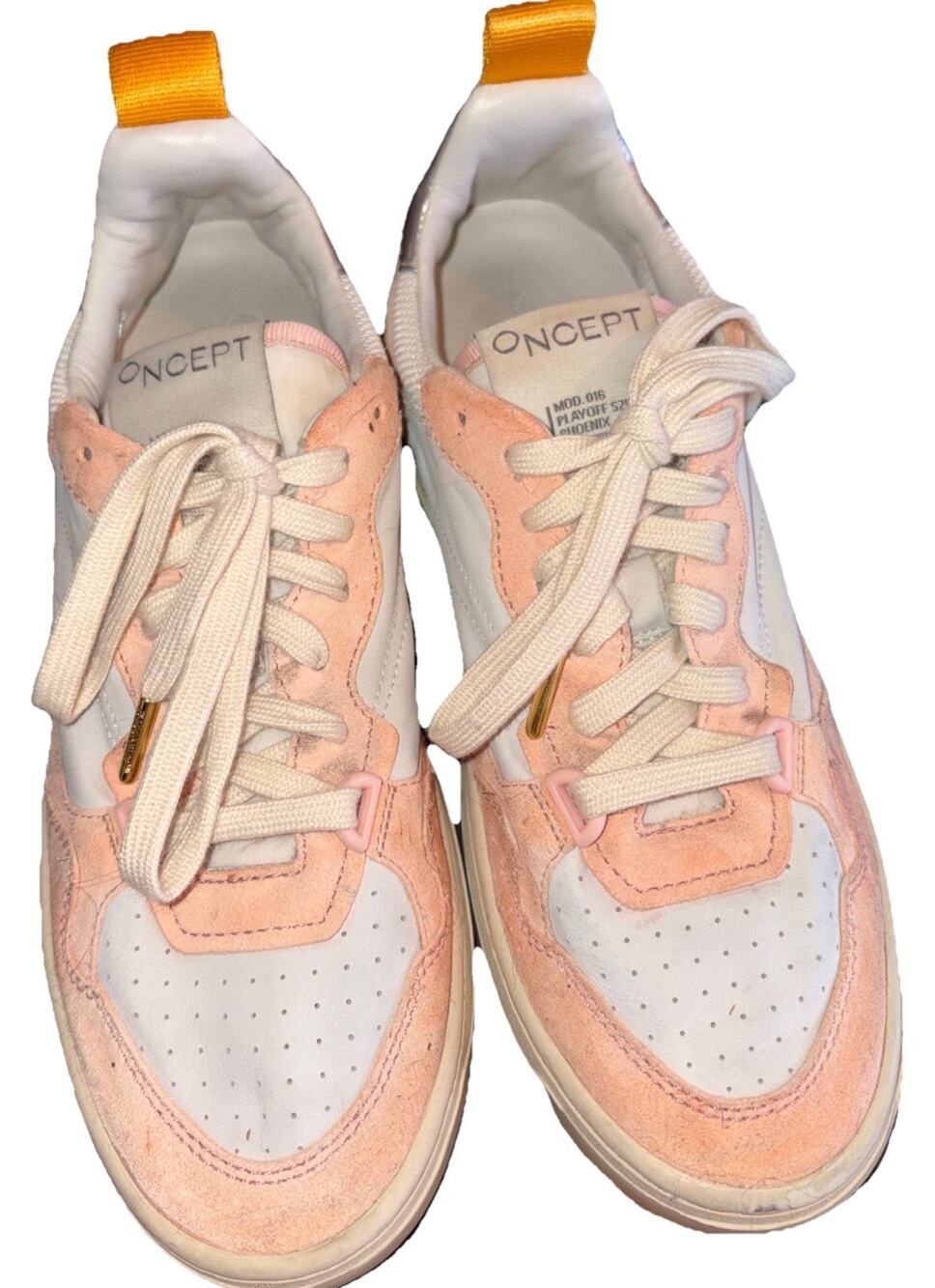 Oncept Phoenix Court Sneakers Womenβs Size 8.5 Pink Multi